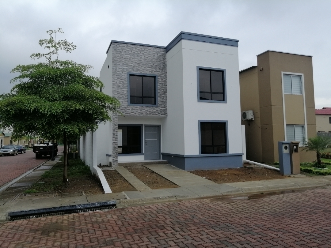 #502 - Casa para Venta en Guayaquil - G