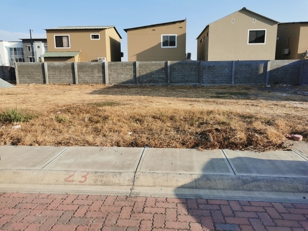 #697 - Área para Venta en Guayaquil - G