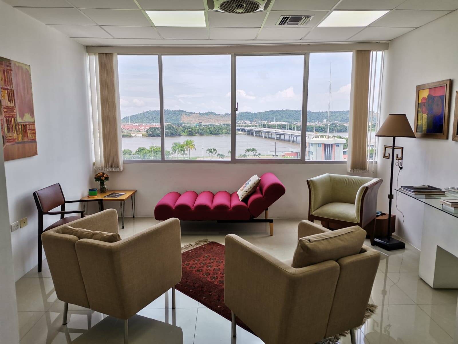 #1002 - Oficina para Venta en Guayaquil - G