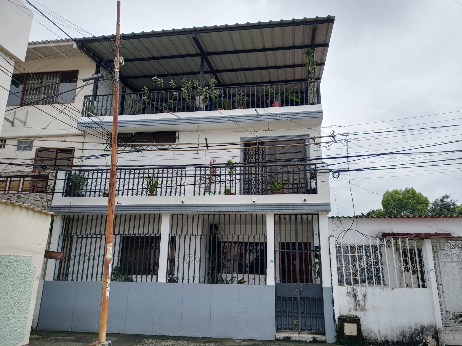 #1945 - Casa para Venta en Guayaquil - G