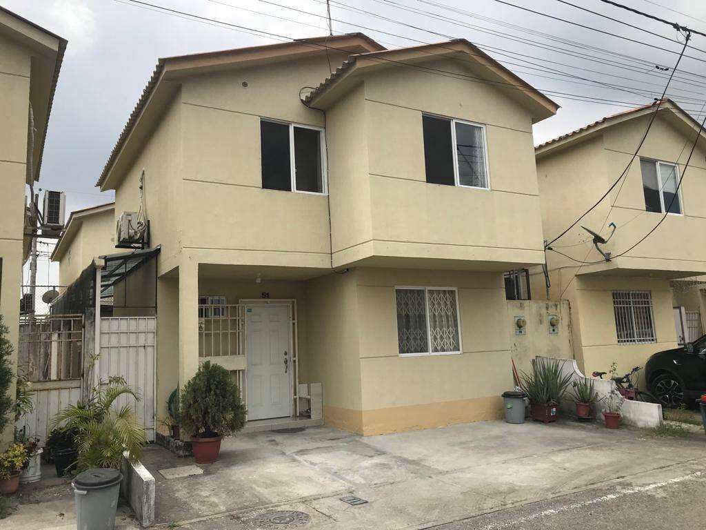 #1952 - Casa para Venta en Guayaquil - G