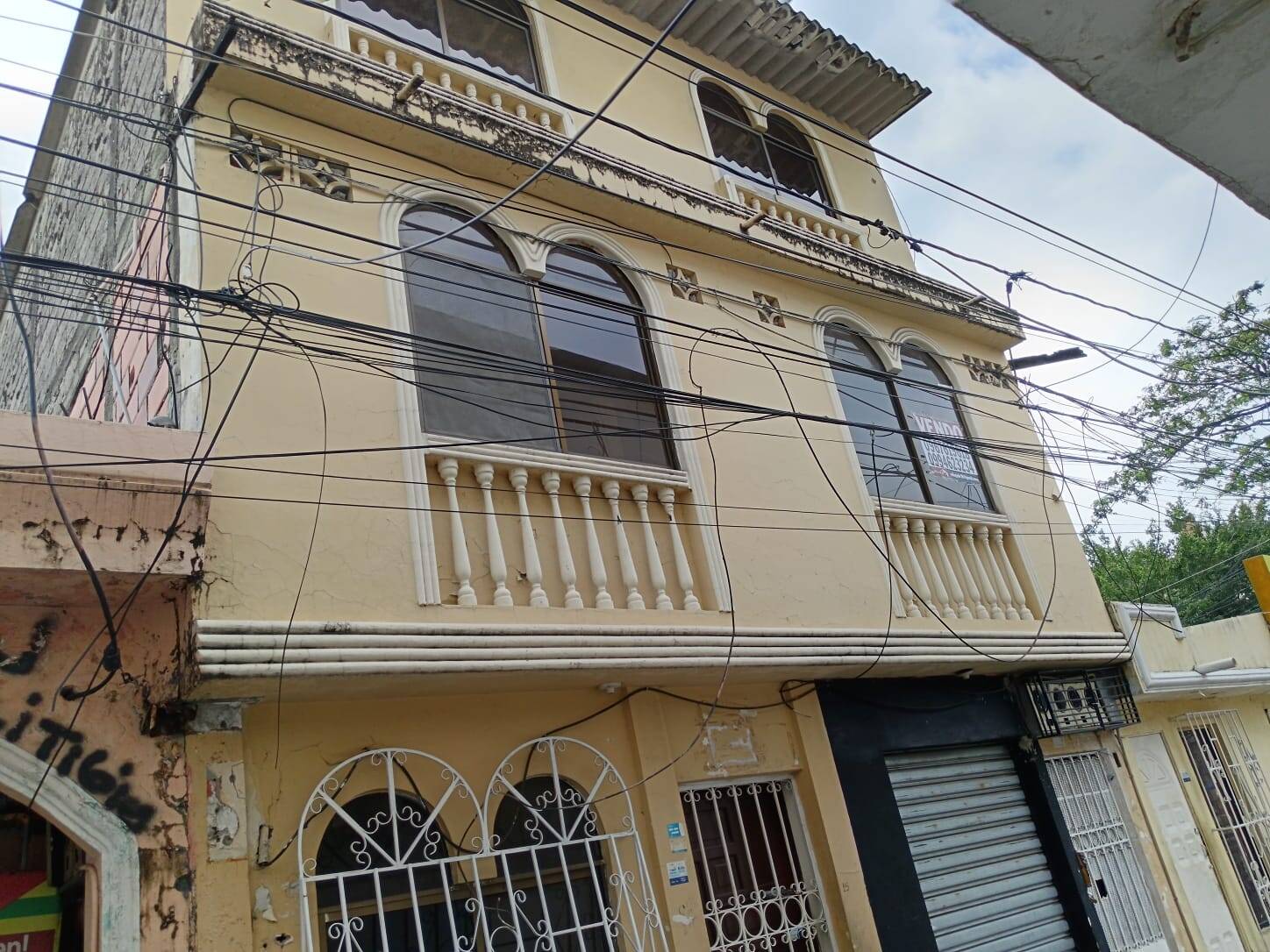 #2214 - Casa para Venta en Guayaquil - G