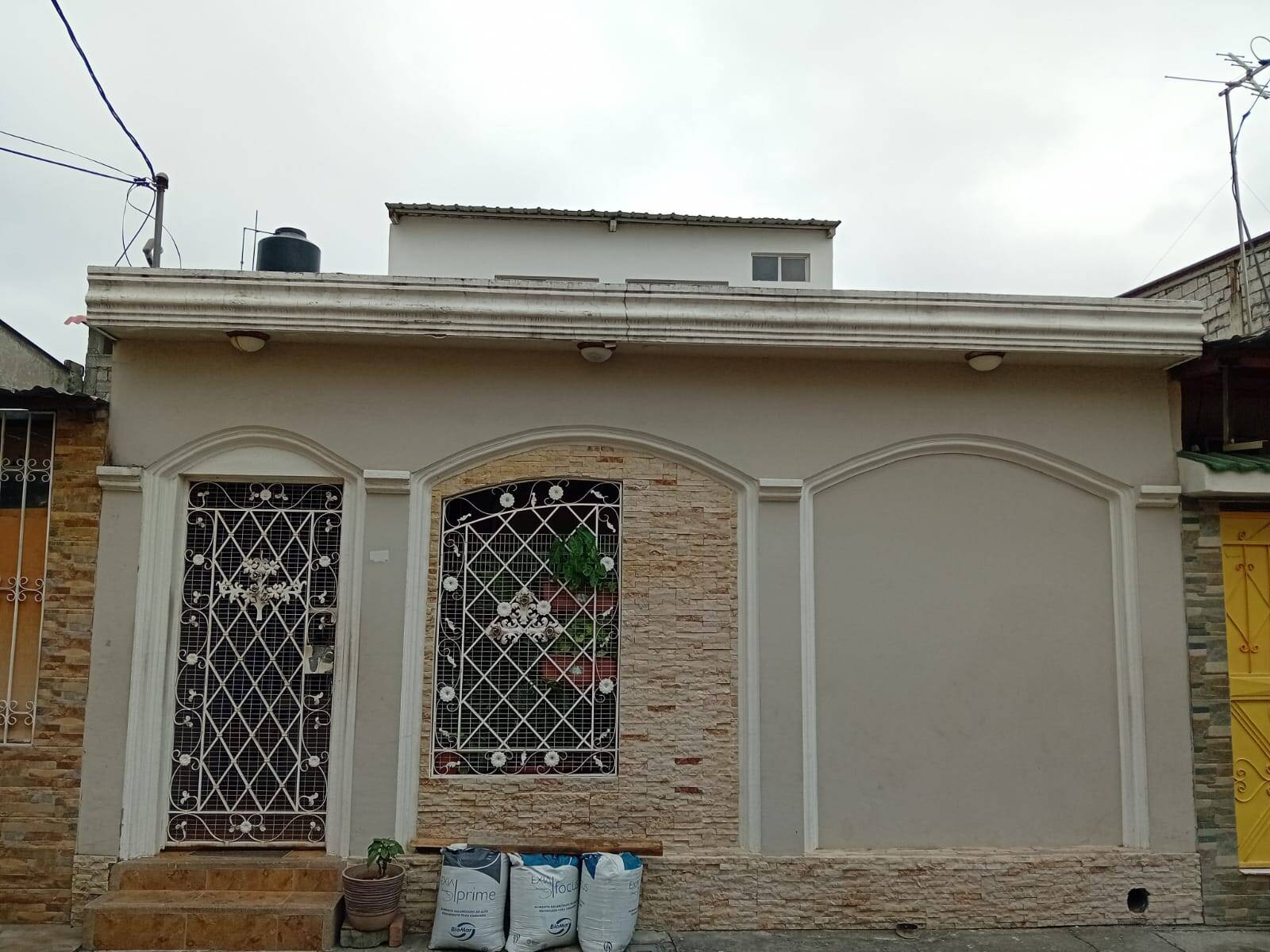 #2259 - Casa para Venta en Guayaquil - G