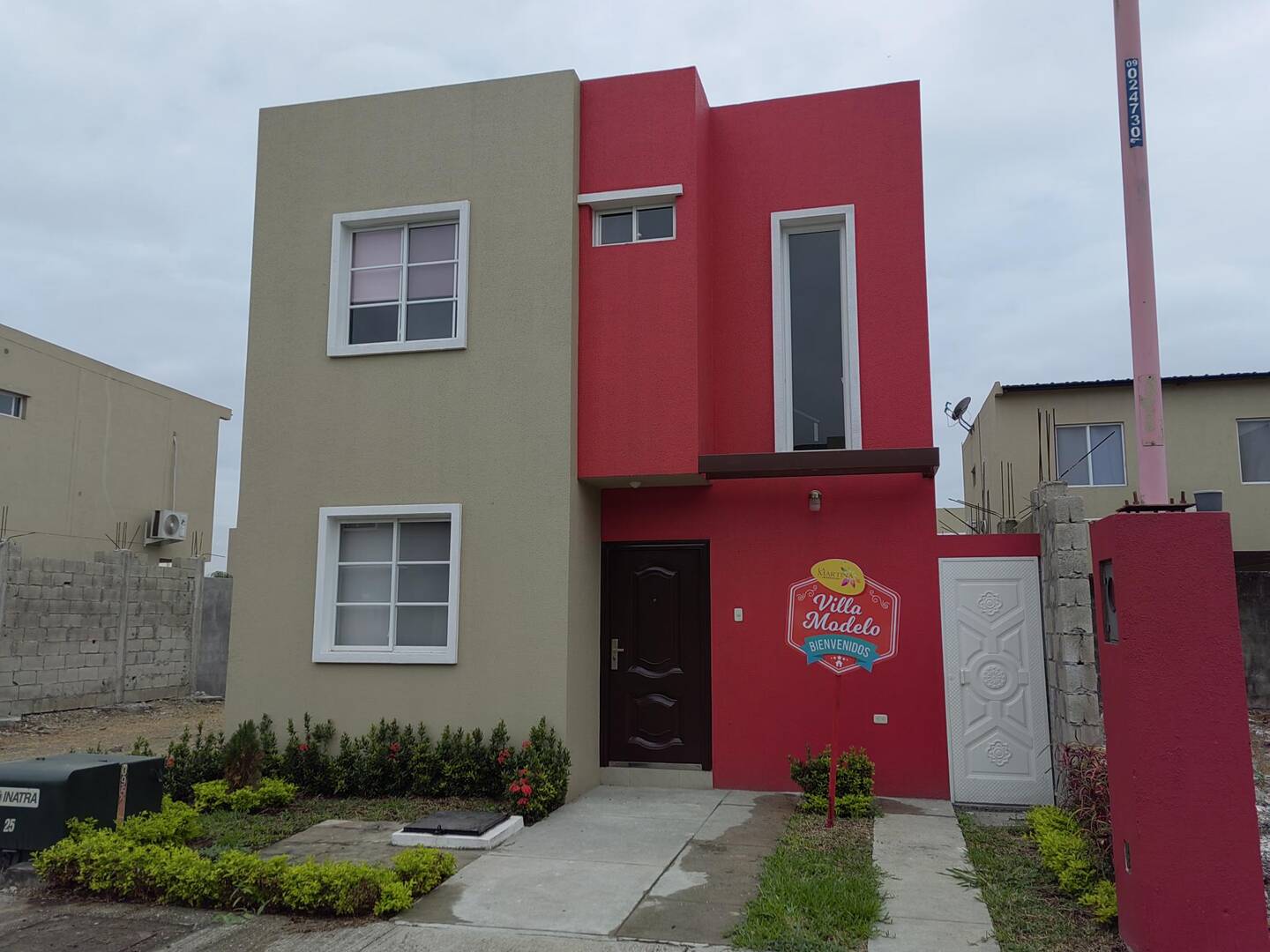 #2320 - Casa para Venta en Guayaquil - G