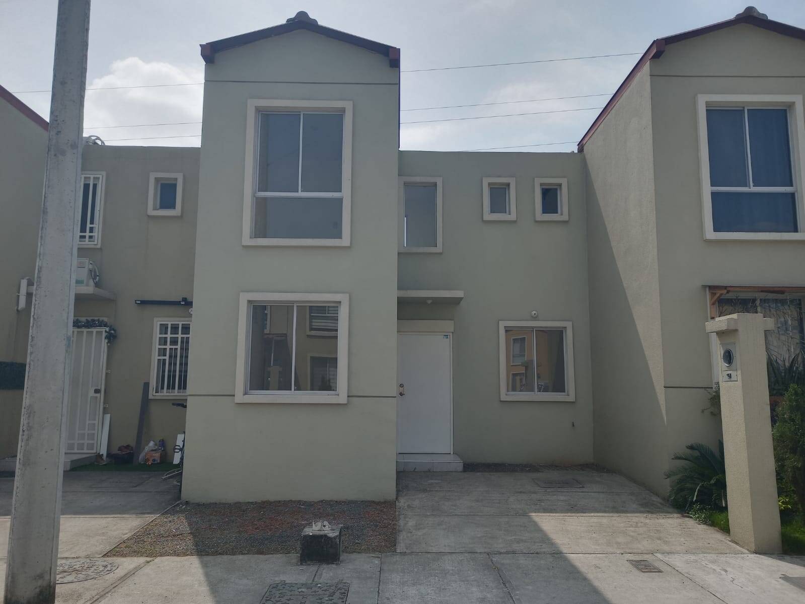 #2612 - Casa para Venta en Guayaquil - G