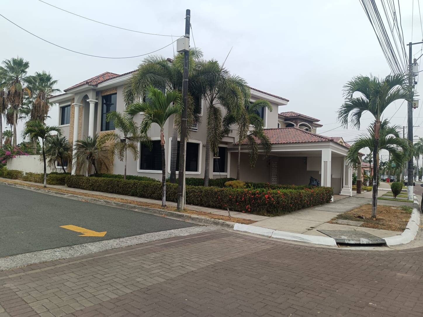 #2654 - Casa para Alquiler en Guayaquil - G