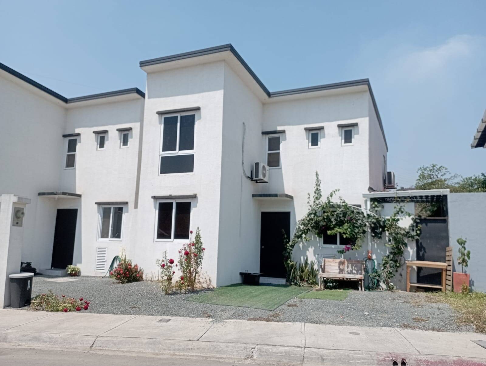 #2682 - Casa para Alquiler en Guayaquil - G