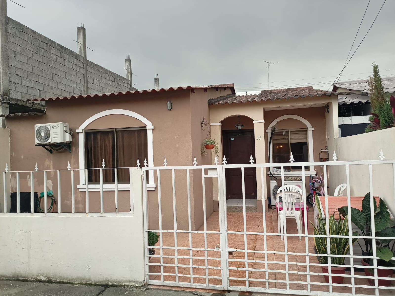 #2713 - Casa para Venta en Guayaquil - G