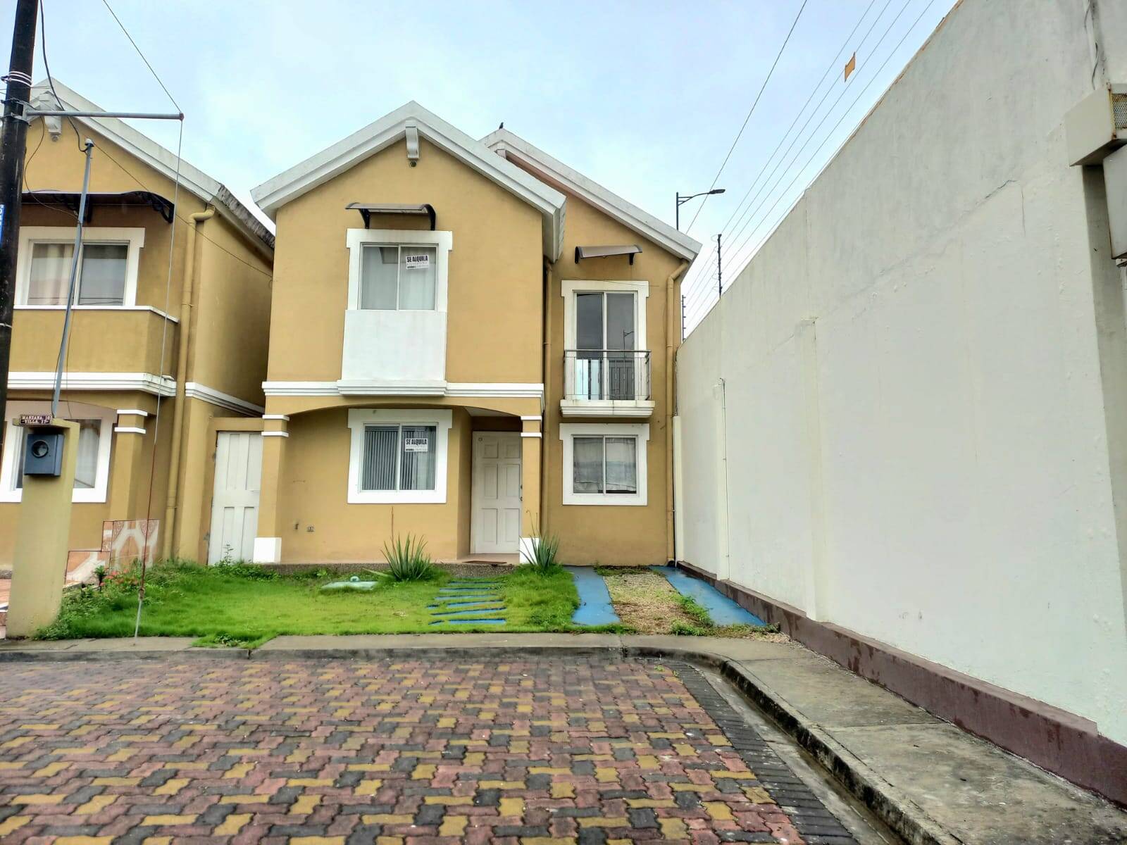 #2715 - Casa para Alquiler en Guayaquil - G