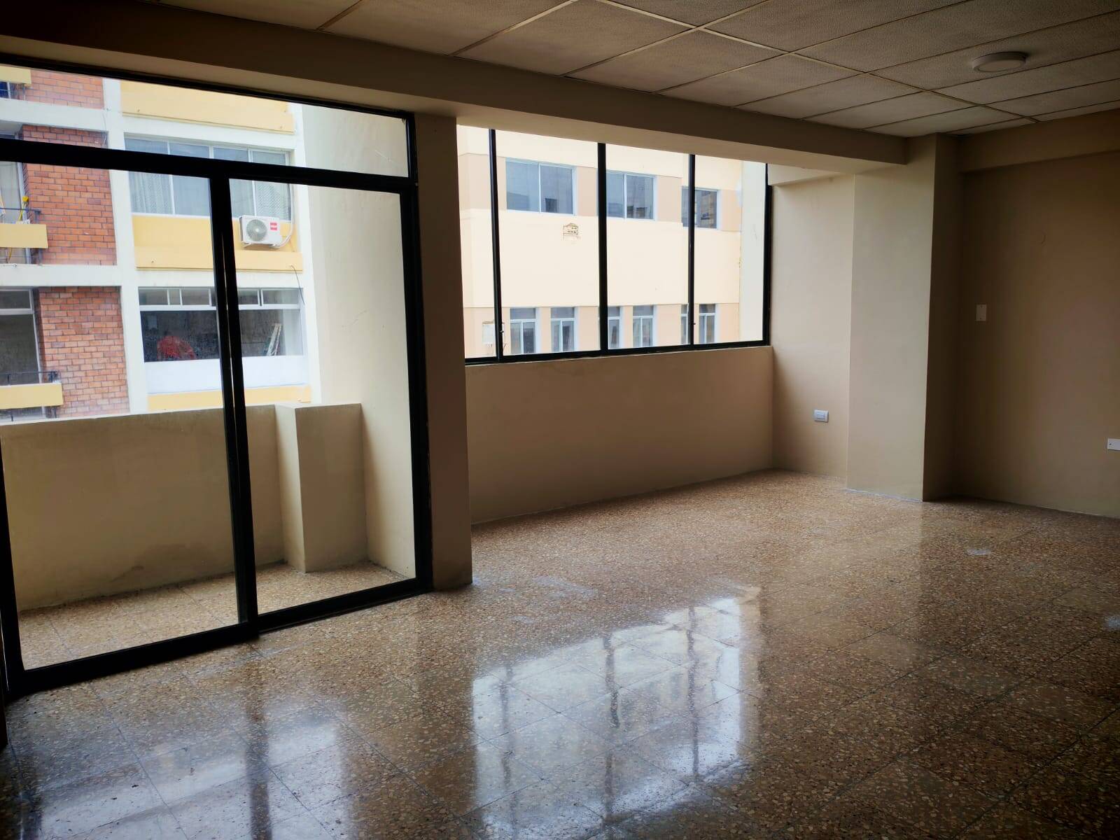 #2743 - Departamento para Alquiler en Guayaquil - G