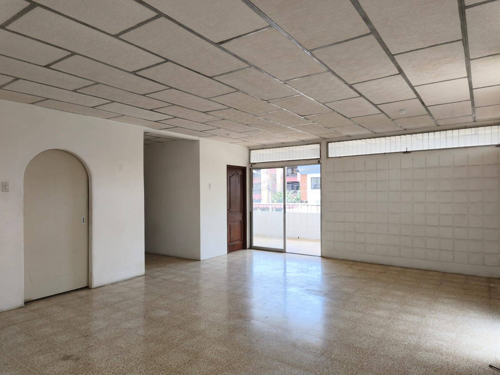 #2744 - Departamento para Alquiler en Guayaquil - G