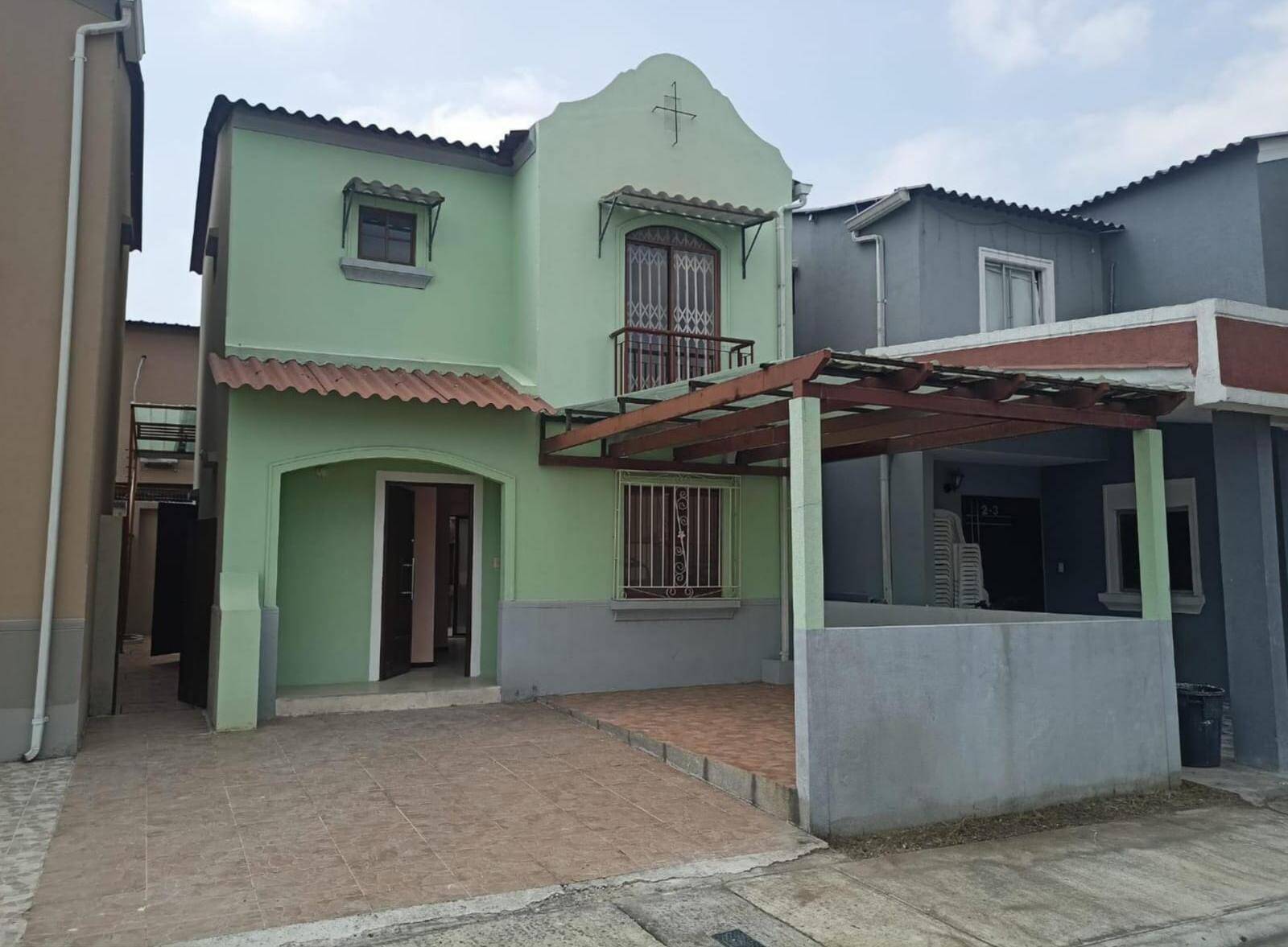 #2810 - Casa para Alquiler en Guayaquil - G