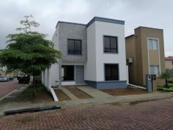#502 - Casa para Venta en Guayaquil - G - 1