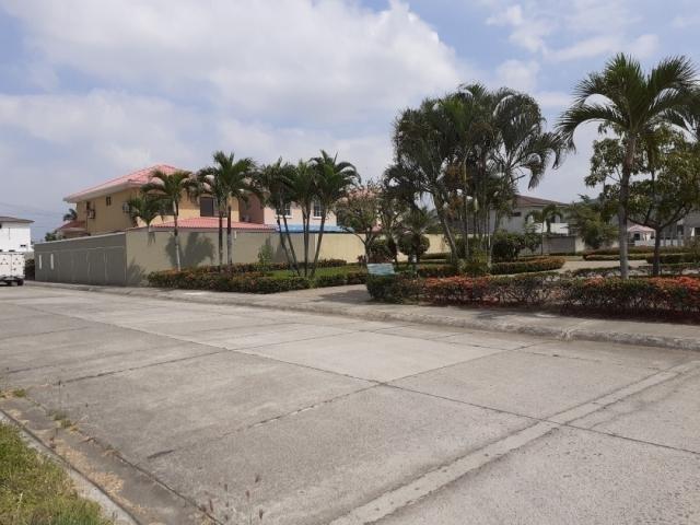 Terreno para construcción para Venta en Guayaquil - 4