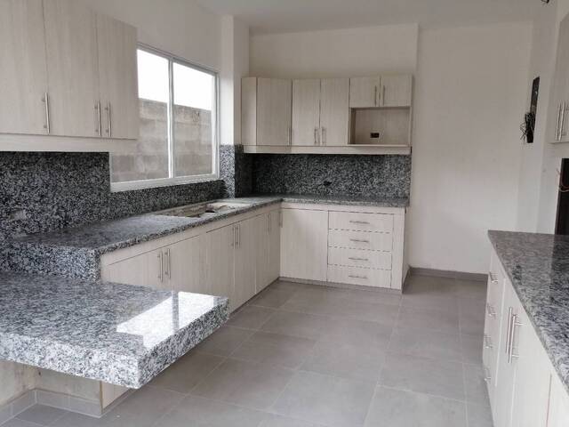 Casa para Venta en Guayaquil - 5