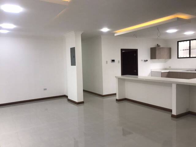 #1460 - Departamento para Alquiler en Guayaquil - G