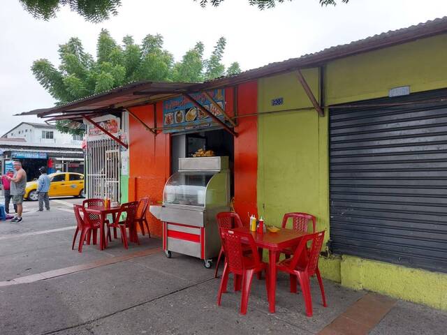 #1628 - Conjunto Comercial para Venta en Guayaquil - G