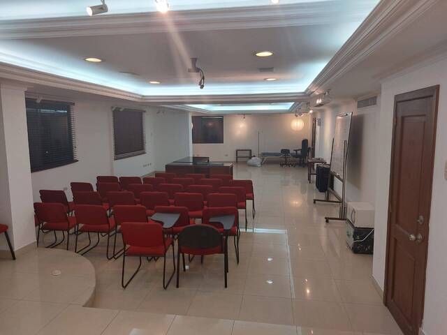 #1699 - Edificio comercial para Venta en Guayaquil - G