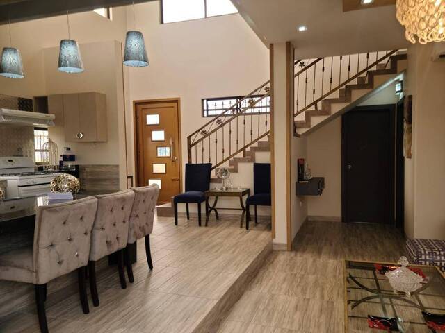 #1733 - Casa para Venta en Guayaquil - G