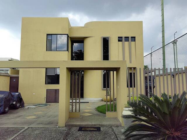 #1843 - Casa para Alquiler en Guayaquil - G
