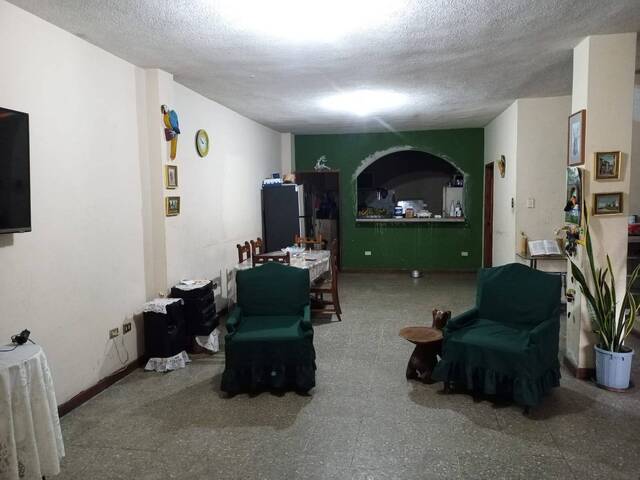 #1945 - Casa para Venta en Guayaquil - G