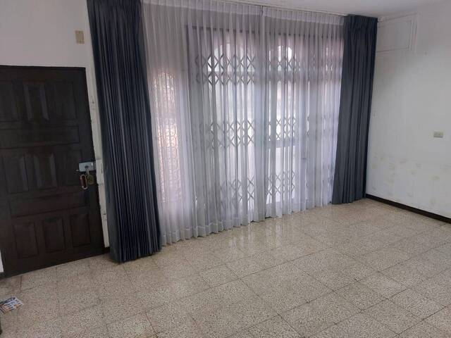 #1949 - Oficina para Alquiler en Guayaquil - G
