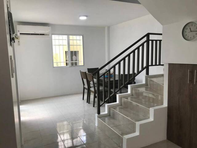 #1952 - Casa para Venta en Guayaquil - G