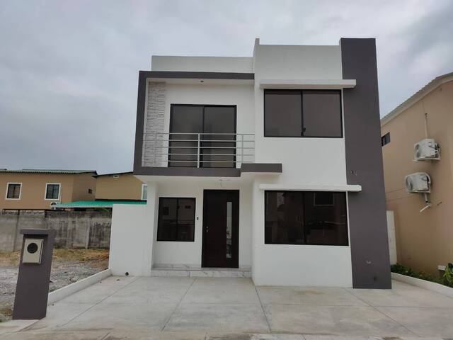 #1814 - Casa para Venta en Guayaquil - G - 1