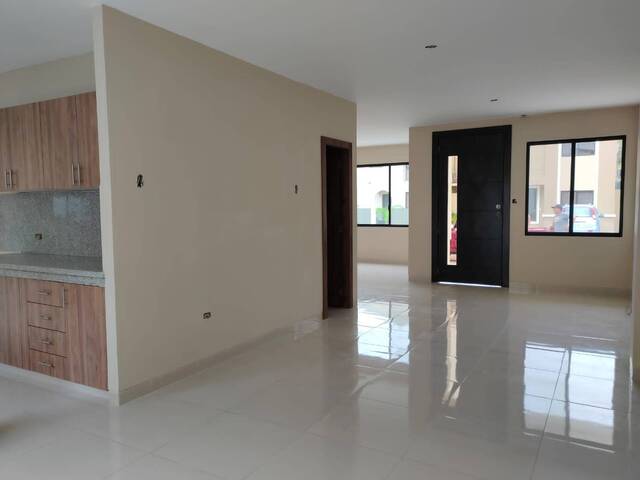 Casa para Venta en Guayaquil - 4