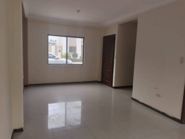 #2072 - Casa para Alquiler en Guayaquil - G