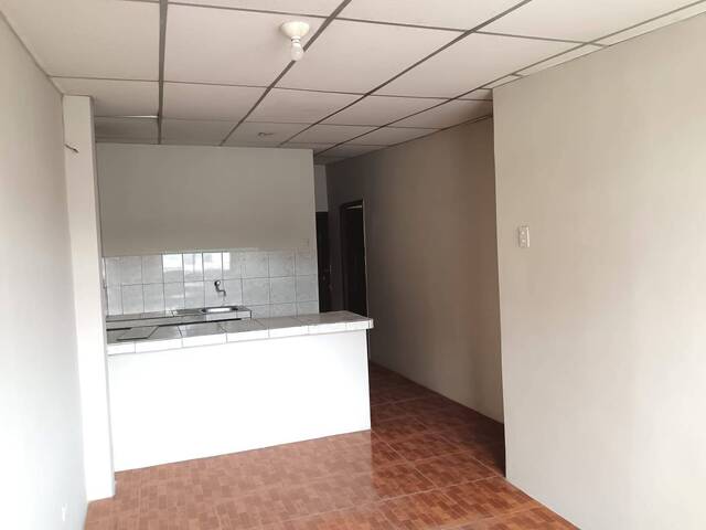 #2214 - Casa para Venta en Guayaquil - G - 3