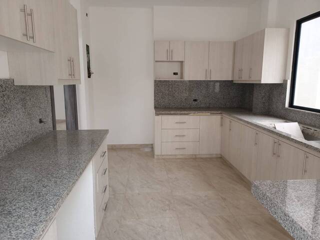 #2403 - Casa para Venta en Guayaquil - G - 2
