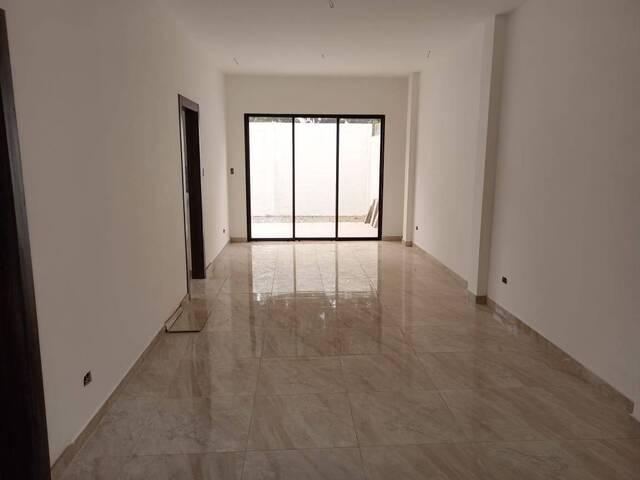 #2403 - Casa para Venta en Guayaquil - G - 3