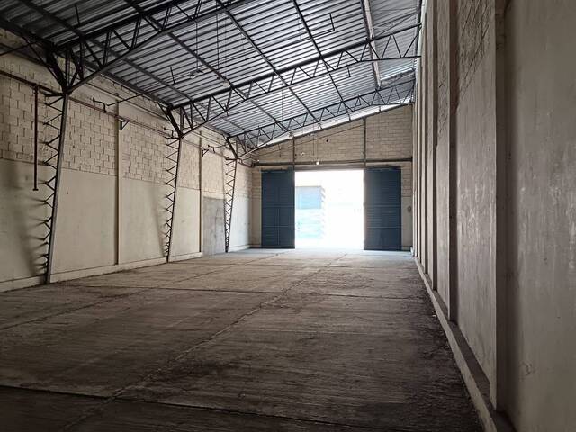 Alquiler en Ave Juan Tanca Marengo - Guayaquil