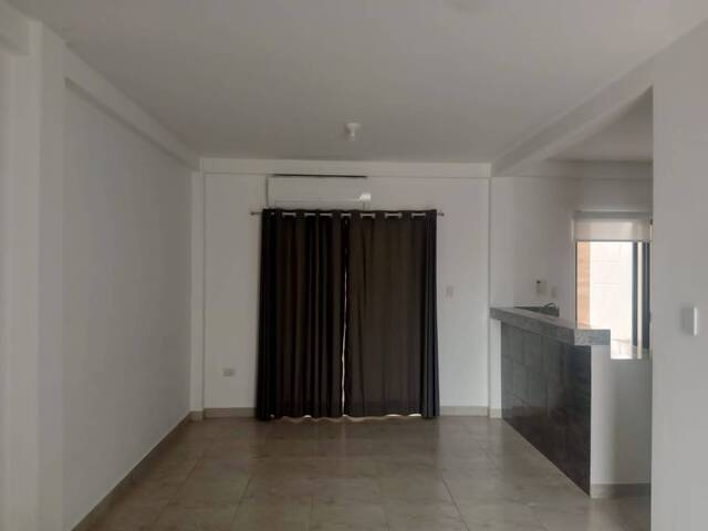 #2451 - Casa para Alquiler en Guayaquil - G