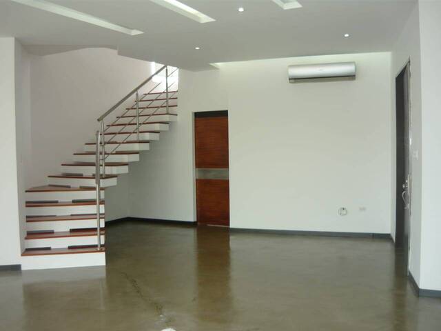 Casa para Venta en Guayaquil - 4