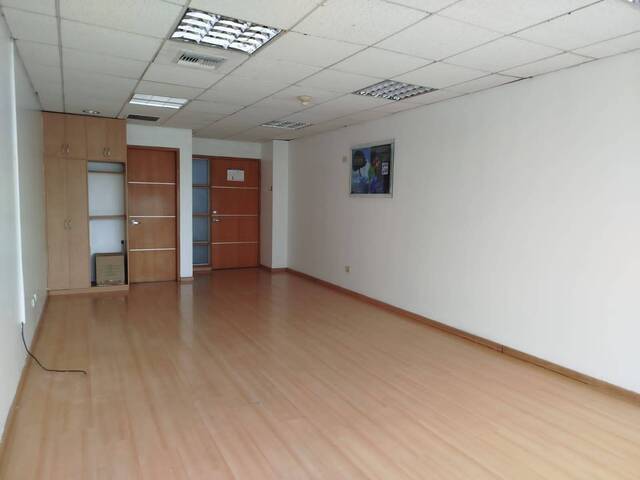 #2537 - Oficina para Alquiler en Guayaquil - G - 3