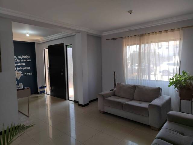 #2554 - Casa para Alquiler en Guayaquil - G - 2