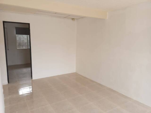 #2560 - Casa para Venta en Guayaquil - G - 3
