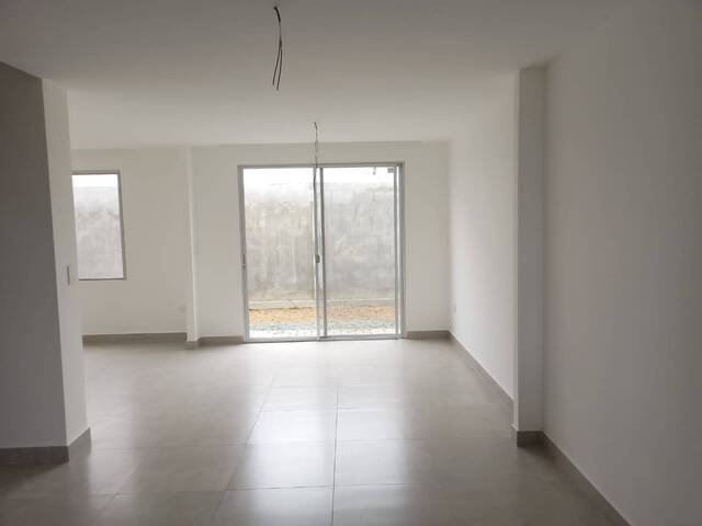 #2591 - Casa para Venta en Guayaquil - G