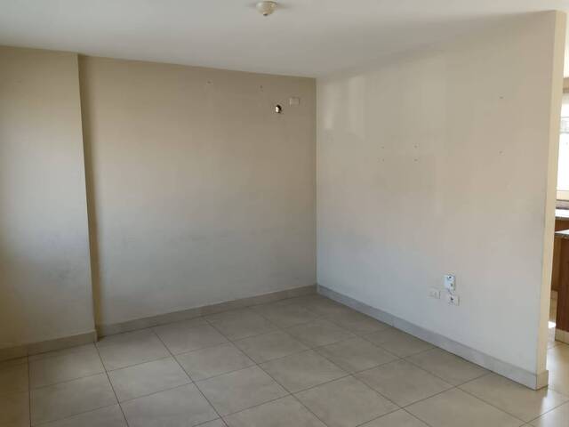 #2594 - Casa para Venta en Guayaquil - G - 2