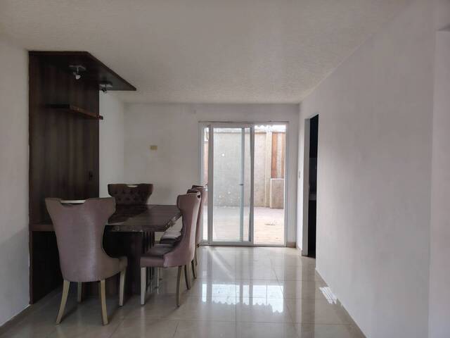 #2596 - Casa para Venta en Guayaquil - G - 3