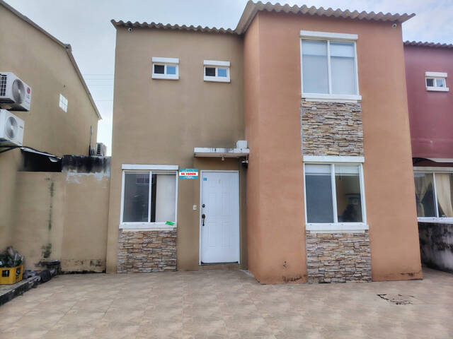 #2596 - Casa para Venta en Guayaquil - G - 1