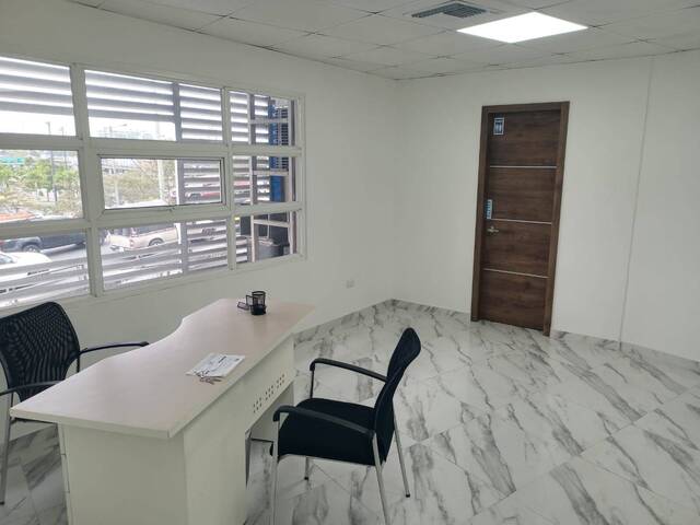 #2606 - Oficina para Venta en Guayaquil - G - 3