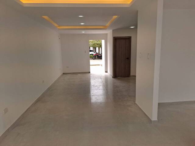 #2617 - Casa para Venta en Guayaquil - G