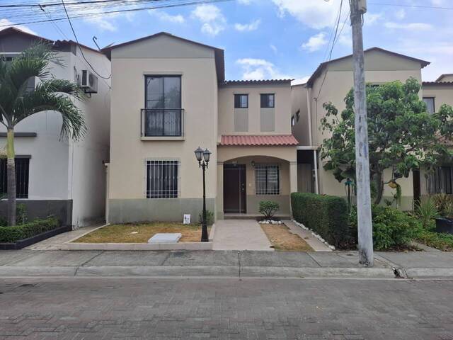 Venta en Urbanización Veranda - Guayaquil