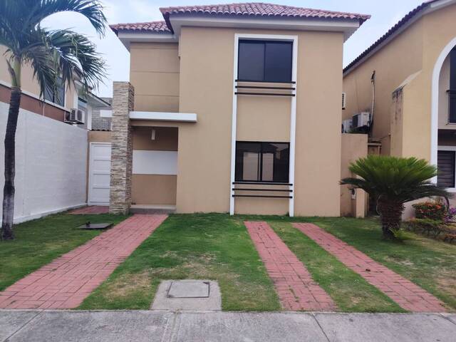 Alquiler en Urbanización Ciudad Celeste - Guayaquil