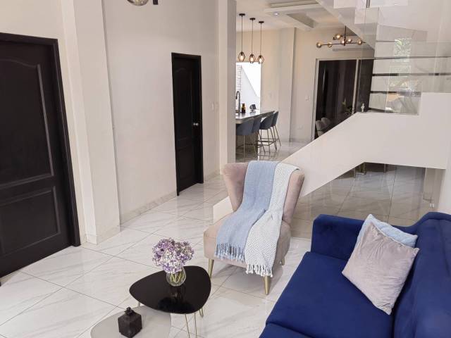 #2698 - Casa para Venta en Guayaquil - G - 3