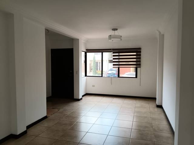 #2700 - Casa para Alquiler en Guayaquil - G - 3