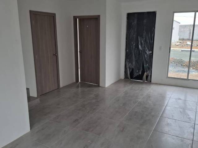 #1543 - Casa para Venta en Durán - G